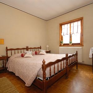 Pokój z łóżkiem king-size